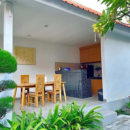 Santika Home Stay
